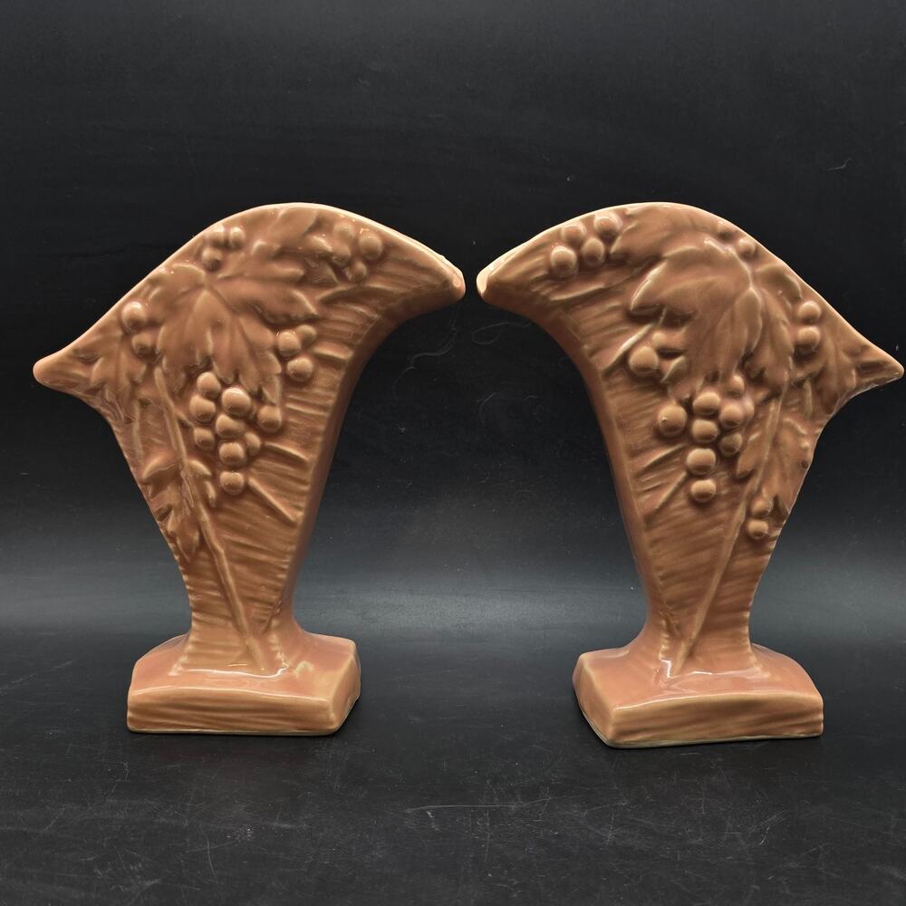 McCoy Pink Grape Leaf Planters Vases Book Ends Pair Cornucopia Vintage USA